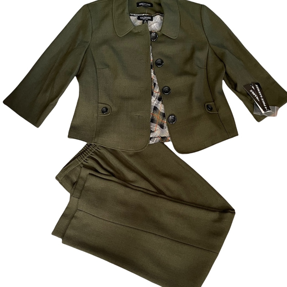 NWT PERCEPTIONS NEW YORK 3 PIECE